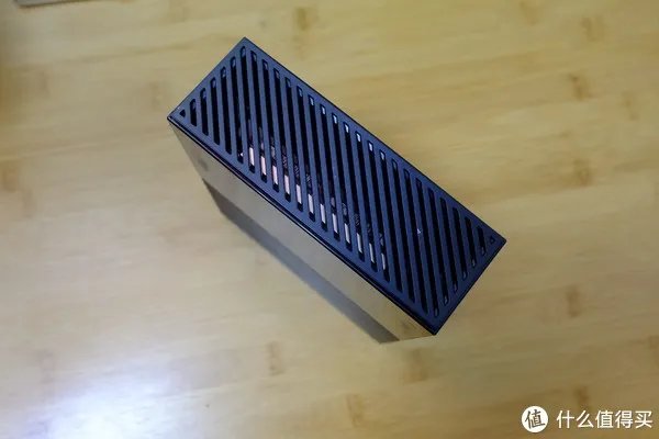 西数Elements,西数Mybooks,希捷Expansion三款移动硬盘拆解方法。