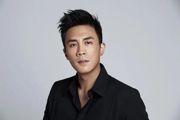 杜淳抛弃6任明星女友，他的妻子到底是谁？