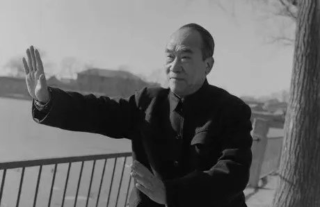 侯宝林与马三立相比如何呢？