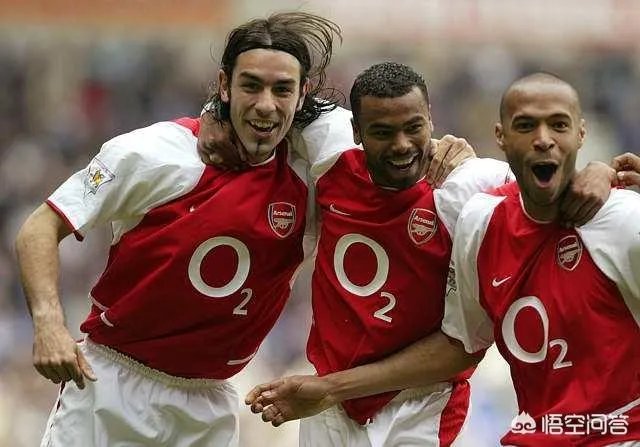 最好看的足球队服十大