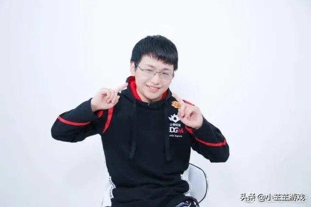 2019年kpl转会期成上单“公墓”,Hero双边集体挂牌,AG秋季赛首发边路曝光,你怎么看?