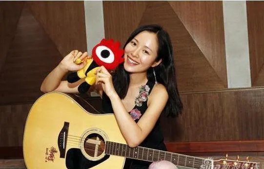 有没有人跟我一样觉得江一燕很漂亮的？