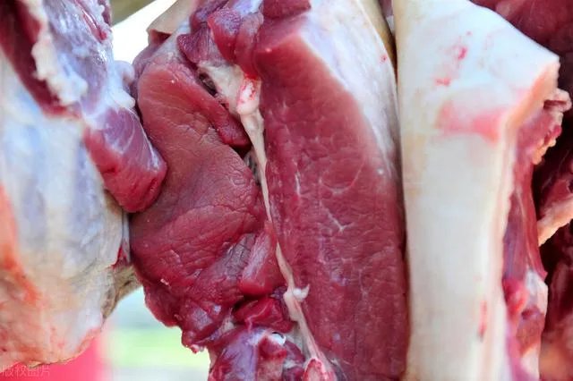 猪价跌幅这么大，养殖户亏损严重，国家会出手吗？