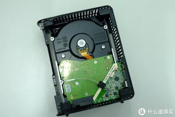 西数Elements,西数Mybooks,希捷Expansion三款移动硬盘拆解方法。