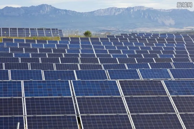 光伏大佬联名致信 因降低光伏补贴刹车太快引不满