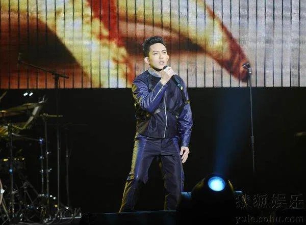 林宥嘉向谁兑现承诺？