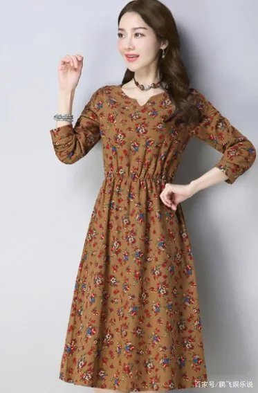 连衣裙的搭配有好多,那你知道怎样搭配最时尚吗?