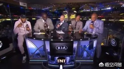 巴克利认怂并表示我肯定愿意和德雷蒙德-格林做队友,这波操作怎么看?