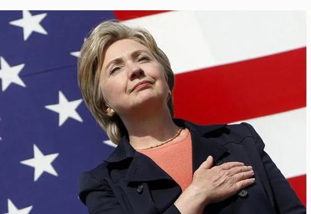 希拉里英国推销自传遇到什么意外?