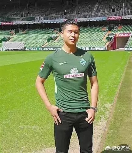 如何看待张玉宁坚持在荷兰踢球？