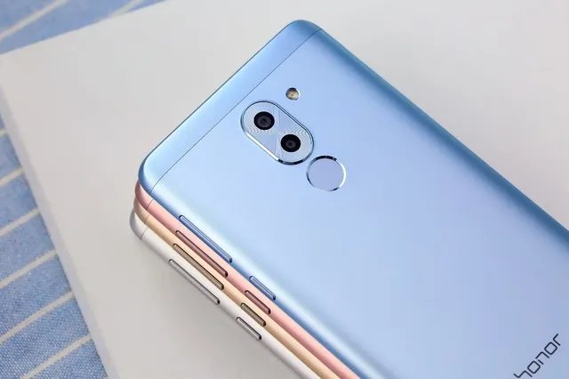 全新玫瑰金/天海蓝 荣耀畅玩6X官方图赏