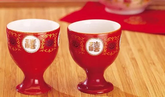 提亲买什么酒 提亲到底谈些什麼