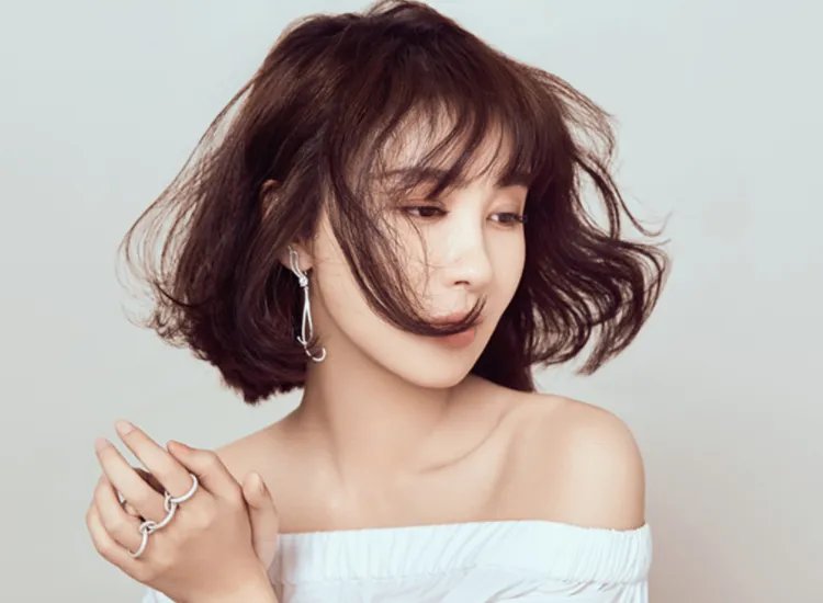 明星走红毯很赏心悦目,可偏偏她却走的惊心动魄?