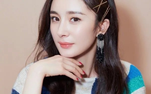 杨幂和唐嫣谁的名气大