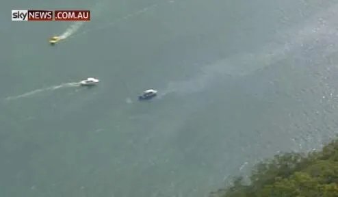 澳洲水上飞机坠毁真的假的?