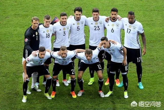 最好看的足球队服十大