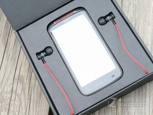 双核音乐手机 HTC Sensation XE报价3199