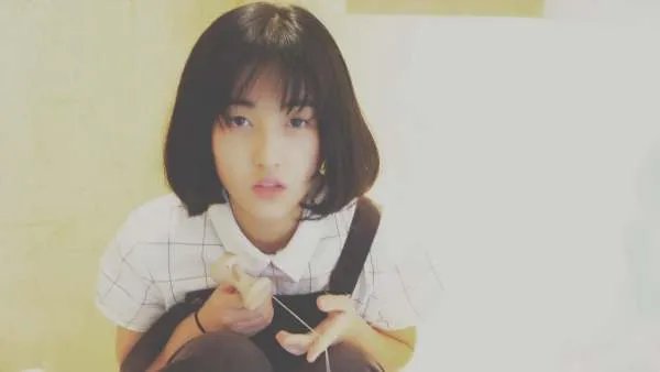 张子枫北电艺考第三名，踏入大学后的她会有更好的资源吗？