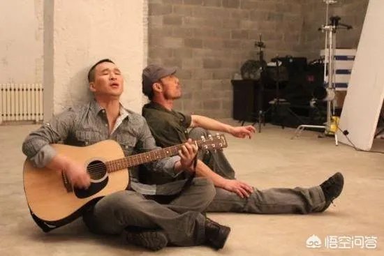 今年春晚有旭日阳刚，你怎么看？