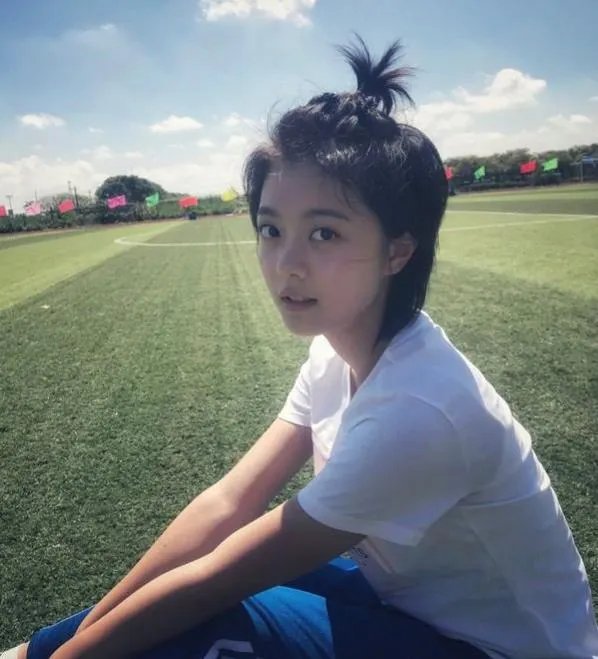 赵今麦八卦之成名前经历:赵今麦父母与家庭背景