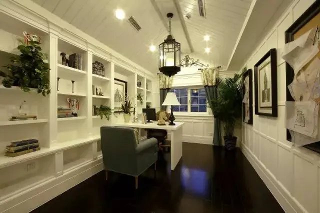 看多了美式乡村别墅，来欣赏一下英伦风的乡村风格吧！