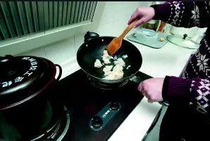 锅王胡师傅是骗局吗，究竟怎么回事？