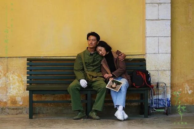 《芳华》换个片尾曲，票房至少多十亿，你觉得呢？