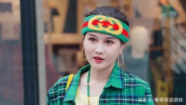 赵本山妻子谈女儿整容,坦言看着很揪心,女儿整容她该不该阻止?