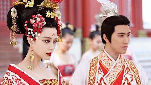 范冰冰为什么叫范爷?