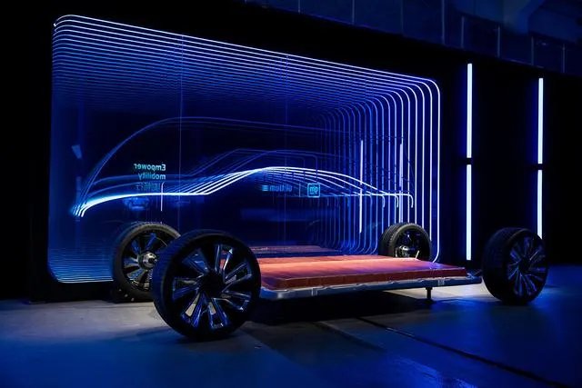 新款雪佛兰suv车型5座(年轻人首款纯电轿跑SUV)