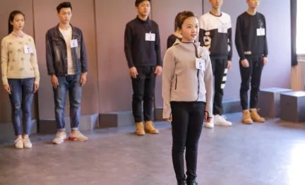 校友晒林妙可合影 林妙可为什么这么不招人待见?