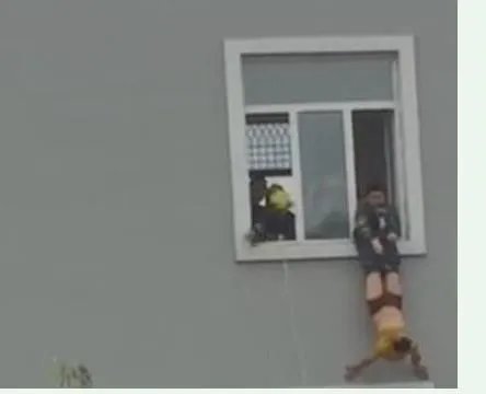 自解腰带坠楼身亡:为什么会想不开,真相是什么样子的