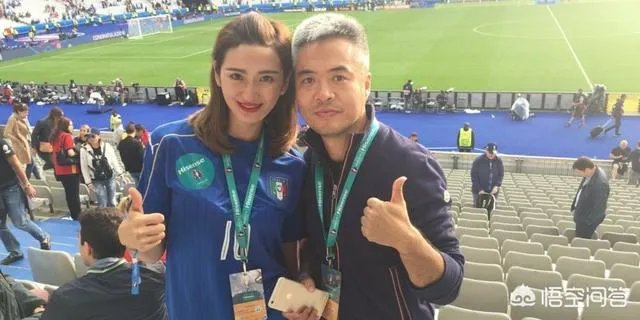 央视解说员洪钢解说英格兰淘汰哥伦比亚的比赛时,为什么在第115分钟就说比赛结束?