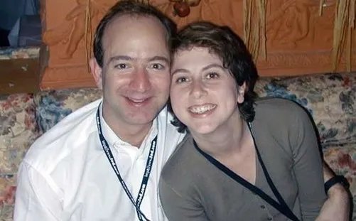 亚马逊CEO离婚是怎么回事 详解亚马逊CEO离婚