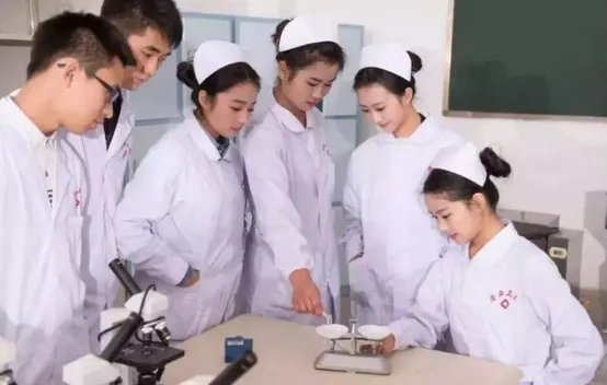 2015年主管护师成绩二门都59分16年可以免考吗可以免