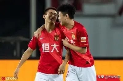 恒大处罚国脚韦世豪和杨立瑜合法吗?之前有法律专家曾举报过恒大的国八规,你怎么看?