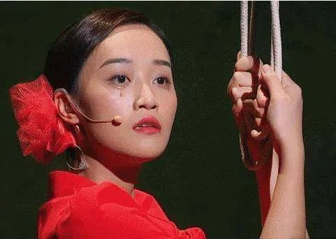 蓝盈莹为什么要跟曹骏分道扬镳？