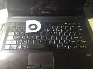 lenovo 联想 U450笔记本维护：拆机清灰、换风扇、换硅脂、换固态硬盘、换内存