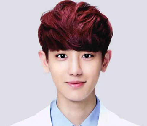 exo朴灿烈整容对比照片遭扒  揭秘灿烈是否真的整容