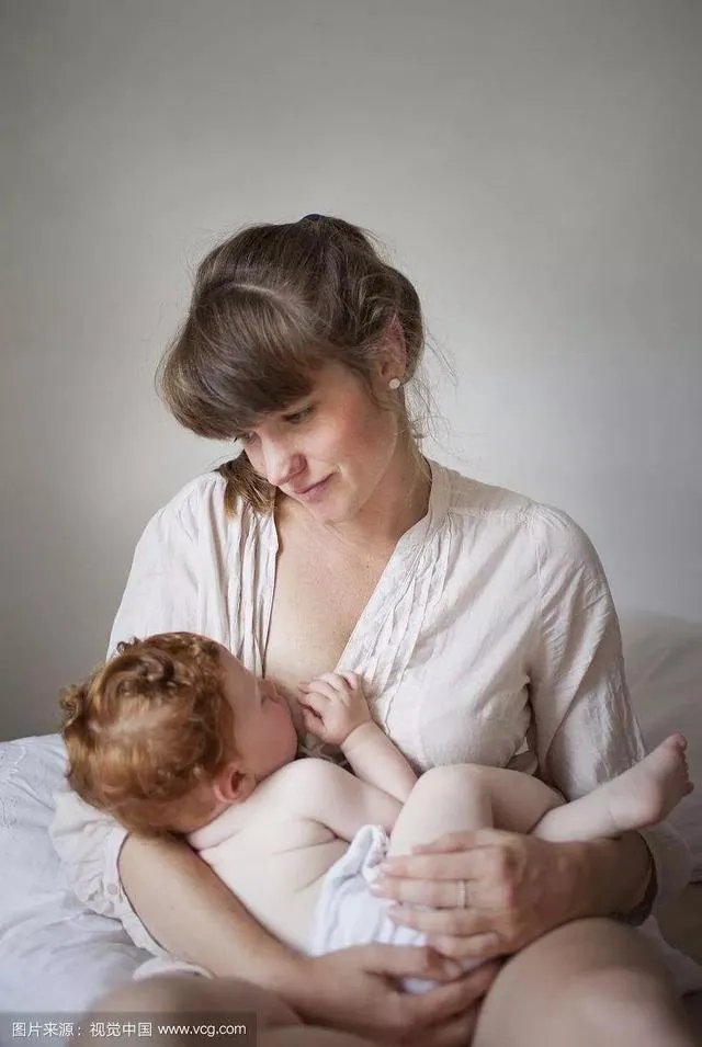 三个月宝宝应该如何喂养?