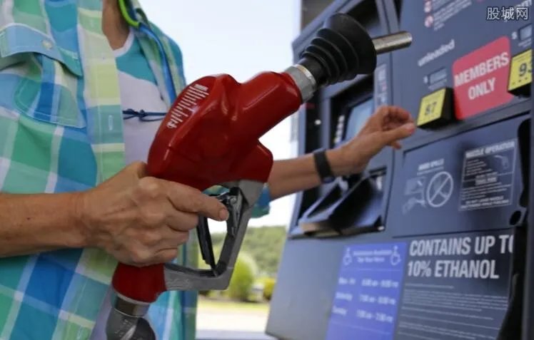 南非油价即将上调 油价大幅上涨令消费者苦不堪言