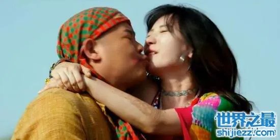 柳岩吻戏床戏盘点,各种大尺度上身全裸激情戏