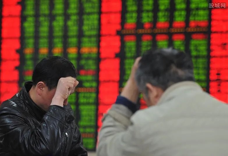 a股到底为什么大跌？ 股市暴跌原因大曝光