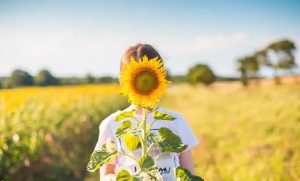 婆媳两个人能相聚在一起也是缘,怎样不做一个难缠的婆婆?