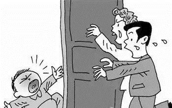 房门反锁了打不开怎么办？