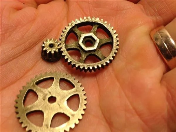 有能打印金属的3d打印机吗？