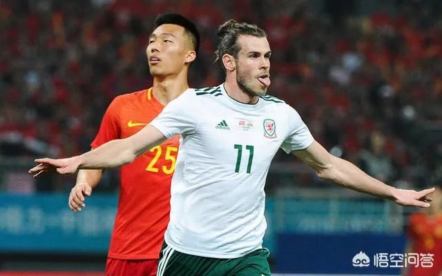 国足惨败0比6威尔士，花重金请高手过招值不值？