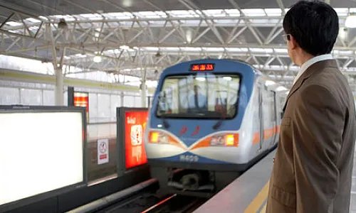 北京机场快轨运营时间是怎么样的?