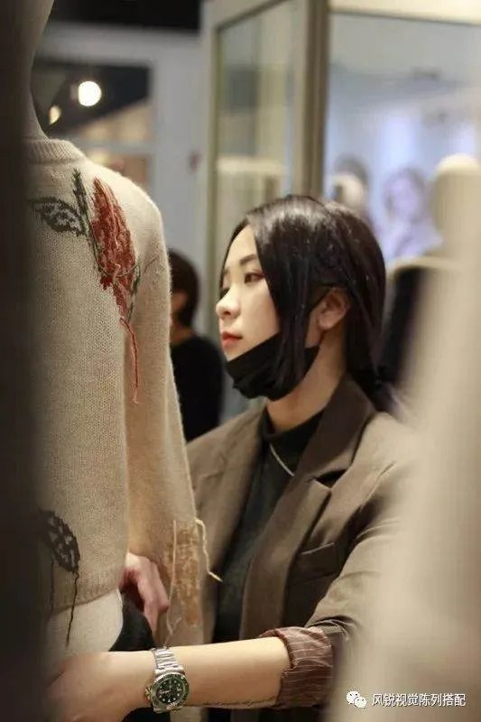 谁能告诉我,,,杭州哪里可以学习服装店铺陈列?