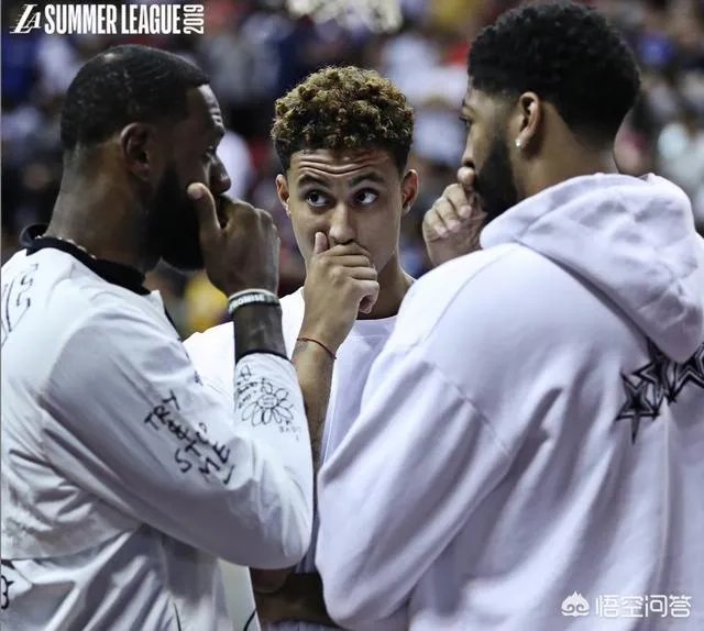 浓眉新赛季将不准穿23号球衣!NBA金主赞助商发力,詹姆斯收回让号承诺,你怎么看?